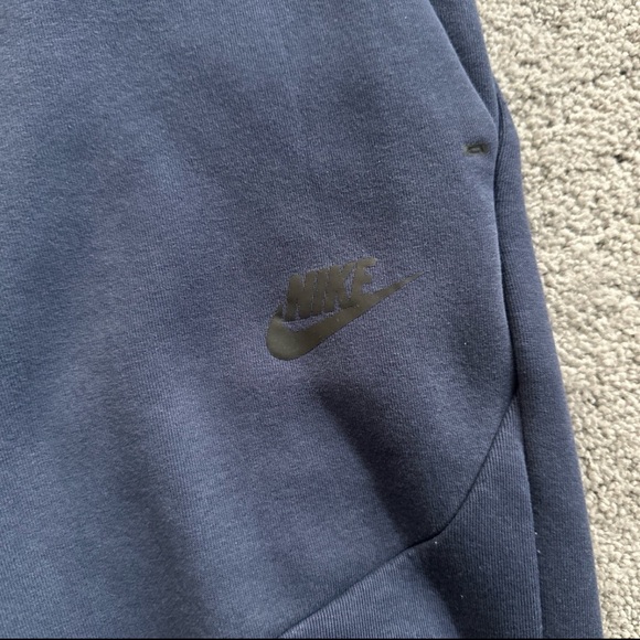 nike tech - Picture 8 of 9